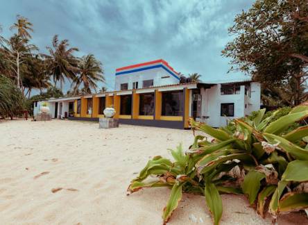 Отель Alonish Resort & Restaurant