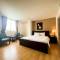 Отель Aluna Ben Thanh Hotel