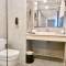 Отель Muong Thanh Luxury Saigon Hotel