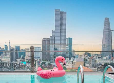Отель Winsuites Saigon