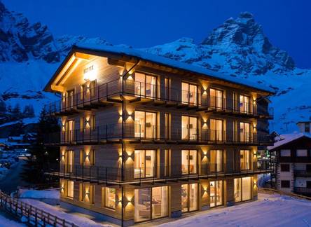 Отель Red Fox Lodge