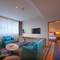 Отель Holiday Inn Express Shanghai Zhenping