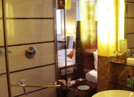 Отель Merry Hotel Shanghai