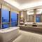 Отель DoubleTree by Hilton Hotel Shenzhen Longhua