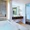 Отель The St Regis Shenzhen