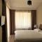 Отель Crystal Town House