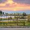 Отель White Sails Residential Hotel