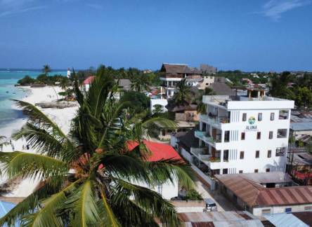 Отель Aluna Beach Apartments