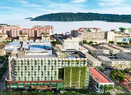 Отель Hilton Kota Kinabalu