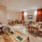 Отель Silk Road Empire Hotel