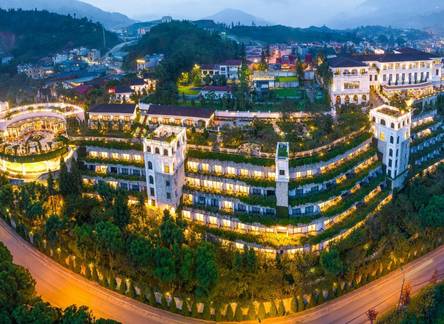 Отель Silk Path Grand Sapa Resort & Spa