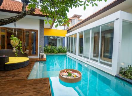 Отель La Mira Villa Seminyak by Ini VIE Hospitality