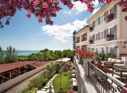 Отель Mula Hotel