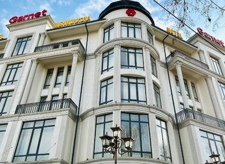 Отель Garnet Hotel