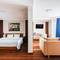 Отель Rich Park Hotel