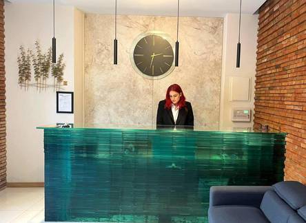 Отель Hotel Banovani