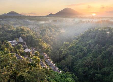 Отель The Kayon Valley Resort