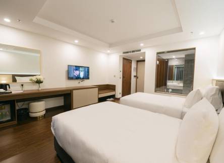 Отель Love St Hanoi Hotel