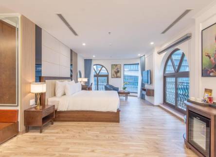 Отель Reyna Luxury Hotel