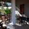 Отель Main Reef Guest House