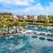 Отель Wyndham Hoi An Royal Beachfront Resort & Villas