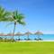 Отель Wyndham Hoi An Royal Beachfront Resort & Villas