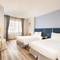 Отель Jovia Hotel