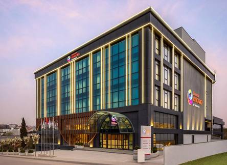 Отель Ramada Encore by Wyndham Istanbul Arnavutkoy