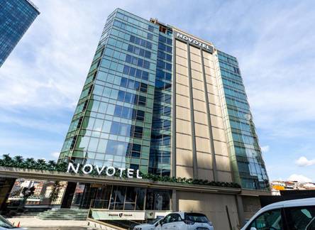 Отель Novotel Istanbul Bomonti