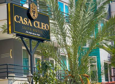 Отель Casa Cleo Suit Hotel