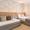 Отель Aqua Beachfront Elegant Hotel