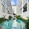 Отель voco Bali Seminyak, an IHG Hotel