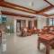Отель Argyle Yalong Bay Resort
