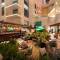 Отель Hilton Doha The Pearl Hotel & Residences