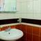 Отель Sunrise Resort Apartments & Spa