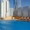 Отель La Suite Dubai Hotel & Apartments By NH Collection