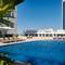 Отель La Suite Dubai Hotel & Apartments By NH Collection