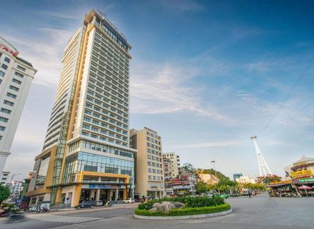 Отель Hotel Soleil Halong, Trademark Collection by Wyndham