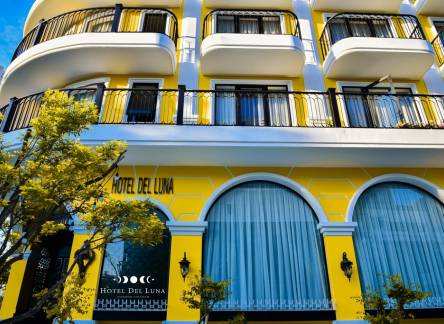 Отель Hotel Del Luna by Luk Global
