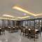 Отель Palazzo Da Nang Beach Hotel