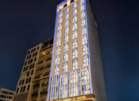 Отель Mercy Emerald Hotel