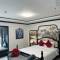 Отель Mercy Emerald Hotel