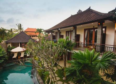 Отель Taman Amartha Hotel