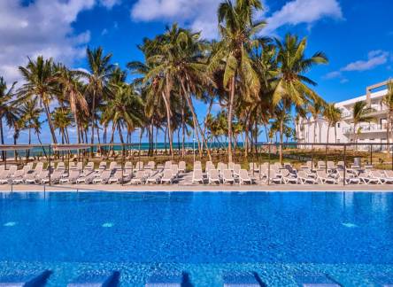 Отель Hotel Riu Turquoise