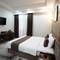 Отель Paradise Plaza Luxury Hotel