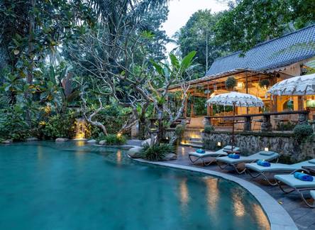 Отель Pramana Giri Kusuma
