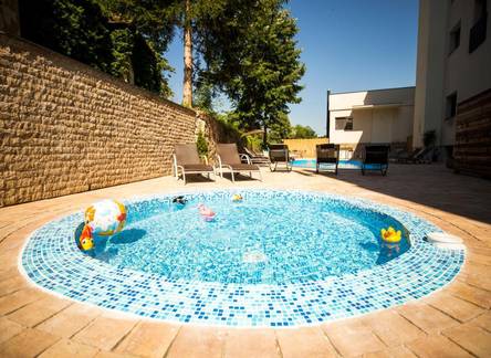 Отель Hotel Slatina