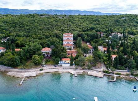 Отель Hotel Delfin