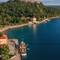 Отель Hotel Delfin