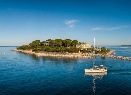 Отель Isabella Island Miramare Suites & Villas